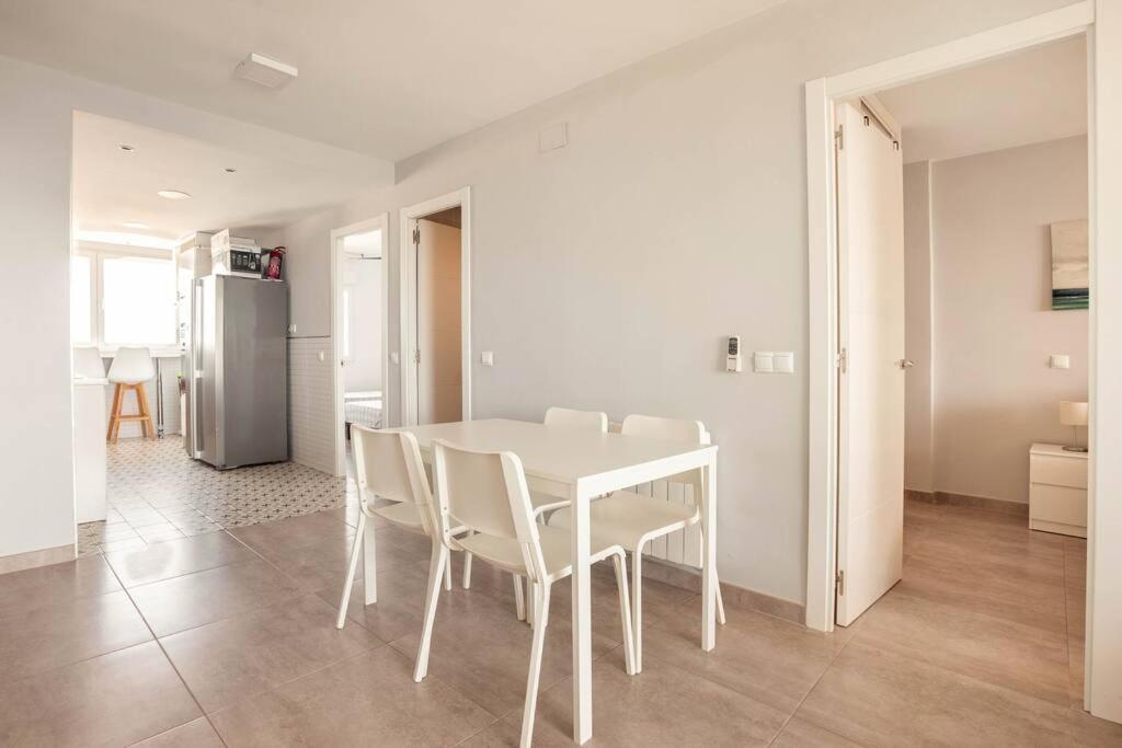 Refurbished 4* With Great Balcony Apartment